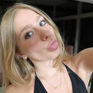 Meet your Posher, Shylee